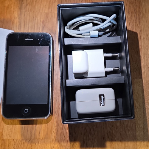 Apple iphone 8gb - 3g,